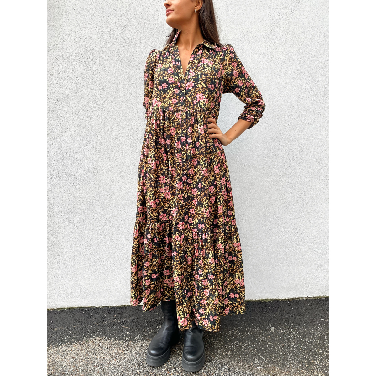 by timo delicate button down gown