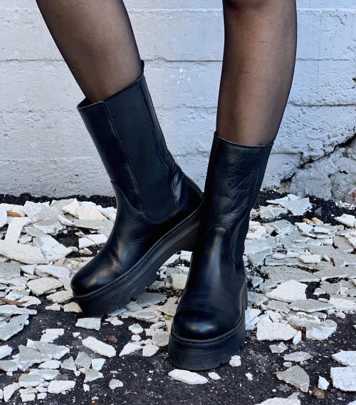 Aya boots