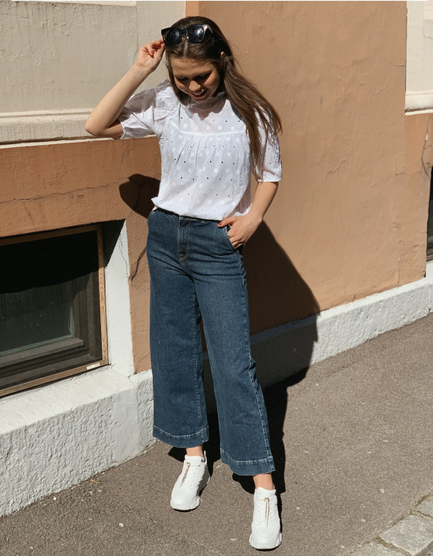 Gene wide crop spruce blue jeans  - Image 1