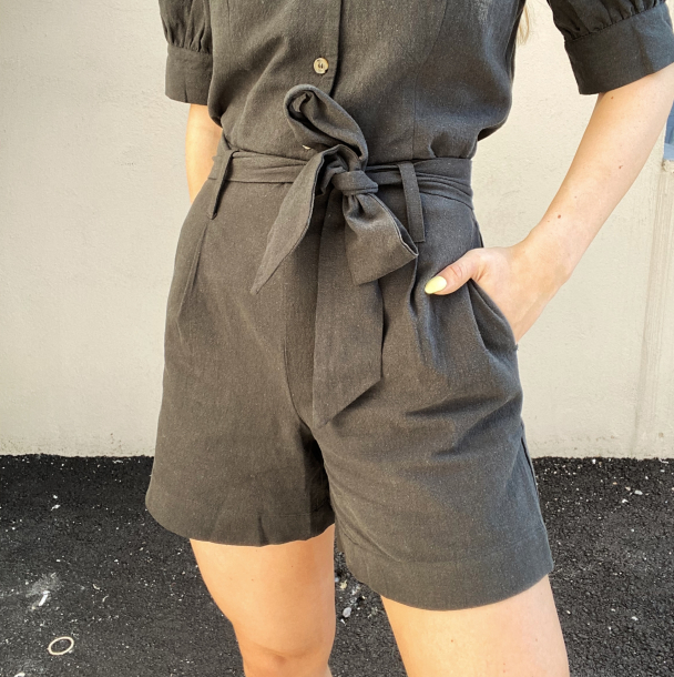 Malvina Shorts - Sort - Image 1