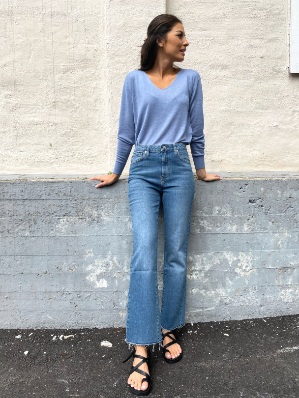 Linel  Knit V-Neck  - Image 2