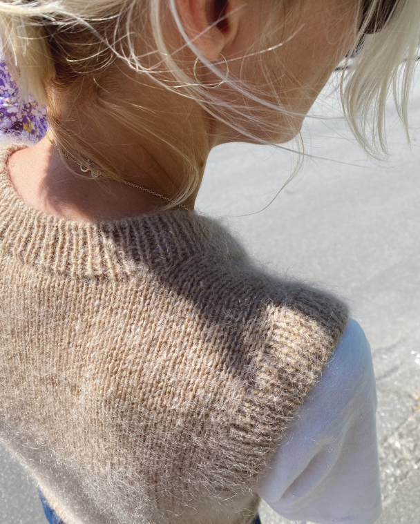  Stockholm  Slipover V­Neck - Image 4