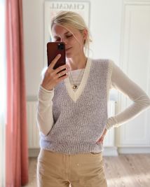  Friday  Slipover V­neck