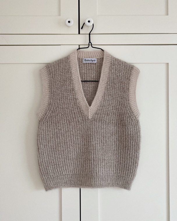  Friday  Slipover V­neck - Image 2