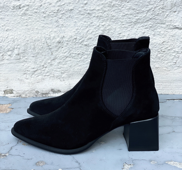 Serena - Black - Image 1