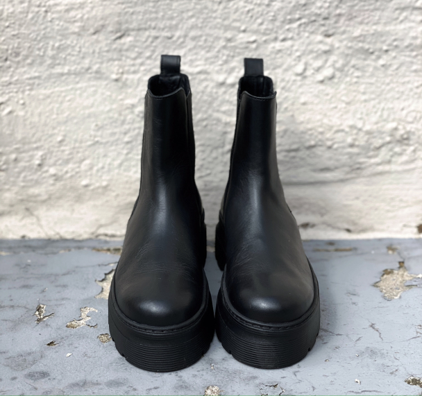 Viola Boots  - Image 2