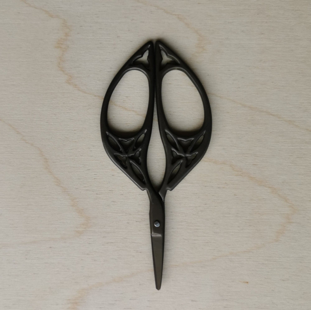 Broderisaks - Alvevinge - matt kobberbrun