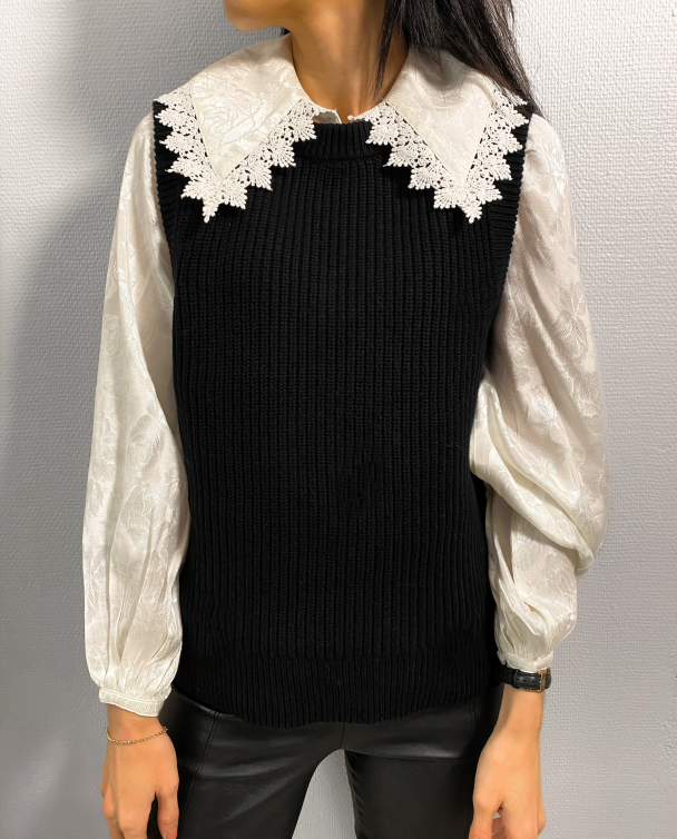 Jos Knit Vest - Black - Image 1