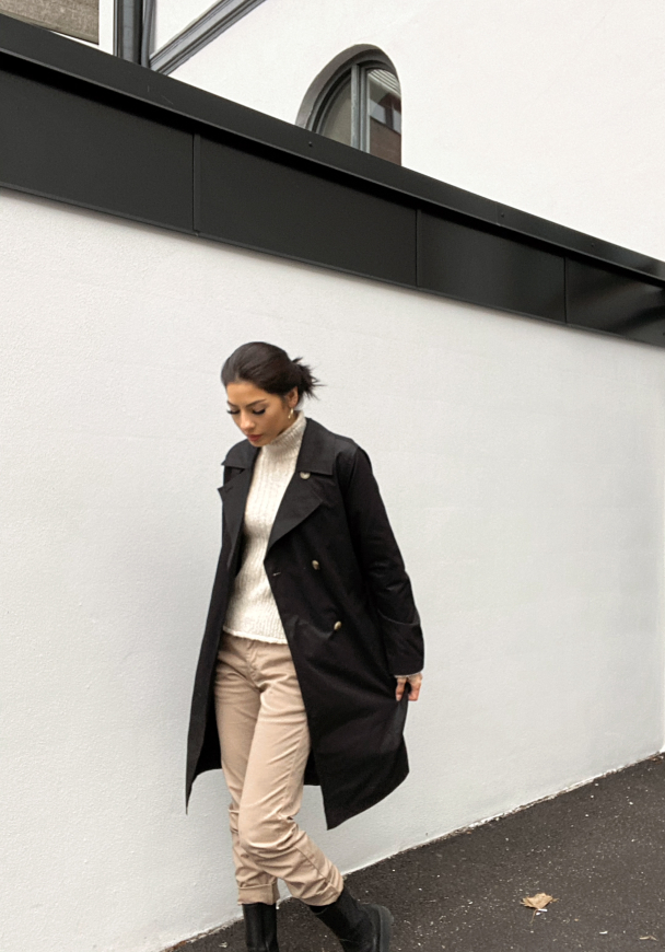 Weka Trenchcoat - Black - Image 6