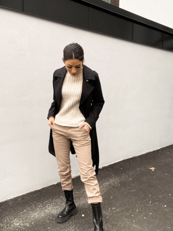 Weka Trenchcoat - Black - Image 7