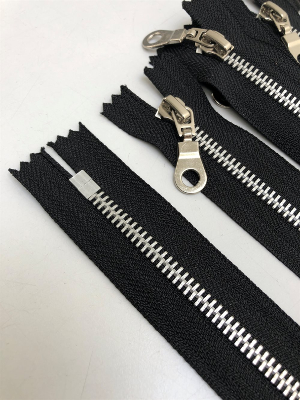 Glidelås 22 cm sort