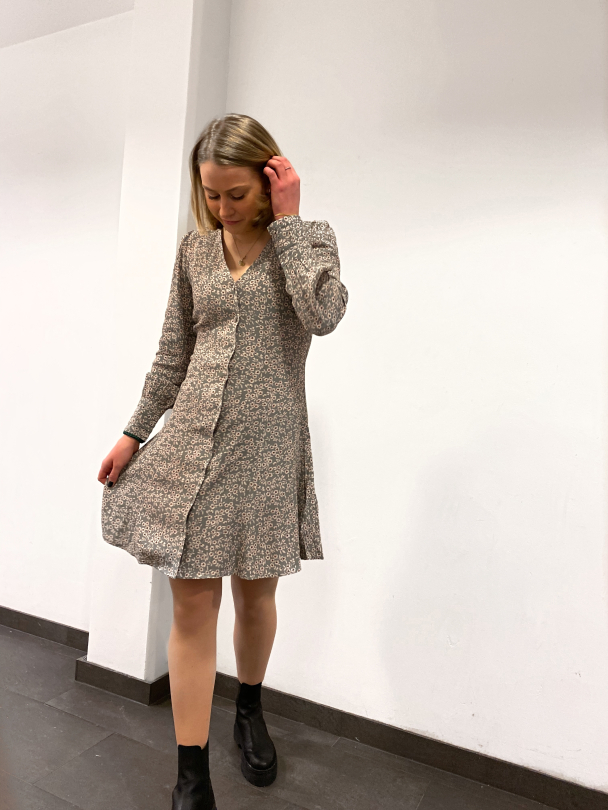 Licura Dress - Image 4