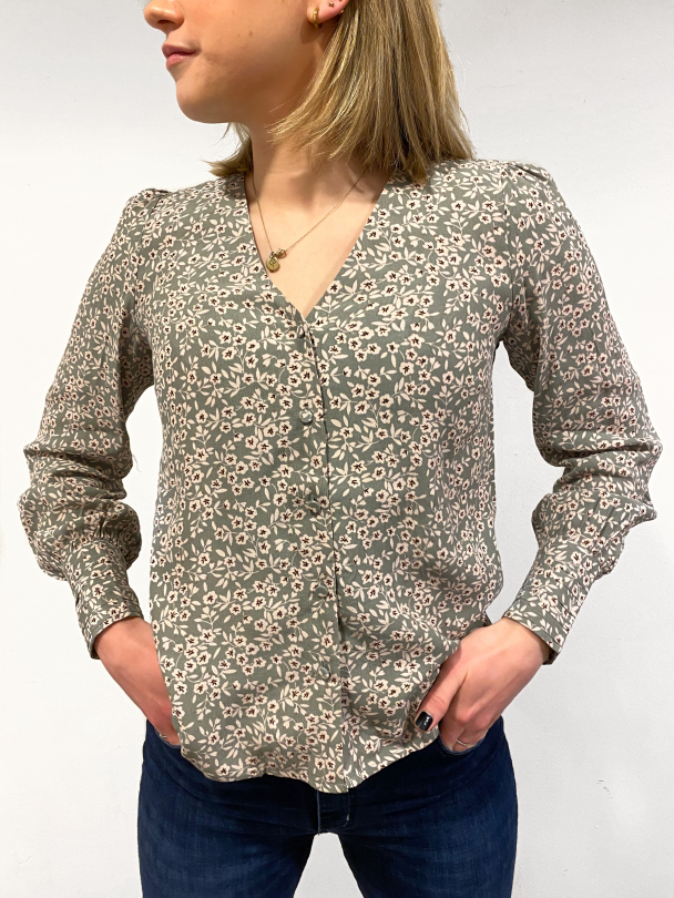 Licura Shirt  - Image 1
