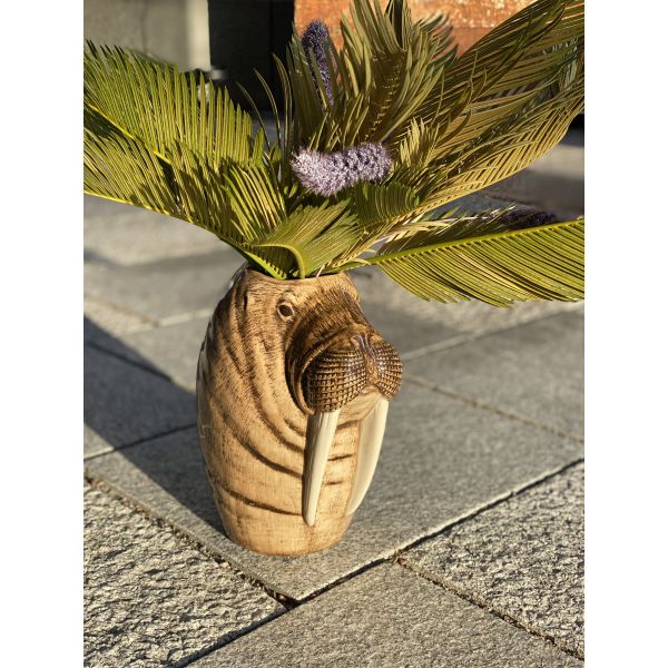 Hvalross vase fra QUAIL CERAMICS