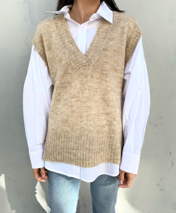 Apple Knit Gilet - Tawny Brown Melange - Image 1