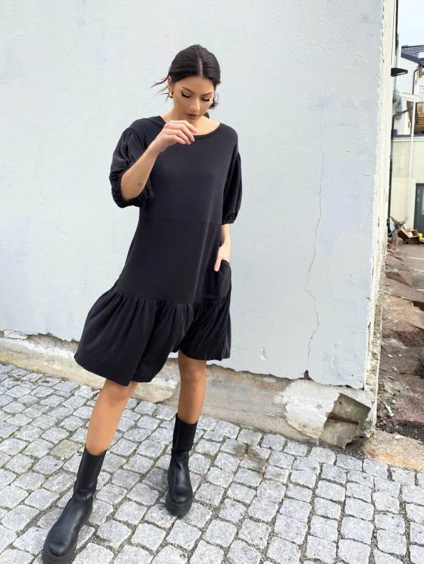 Jennifer SS Dress - Black  - Image 4