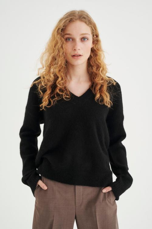 LUKKA V-neck pullover premuim