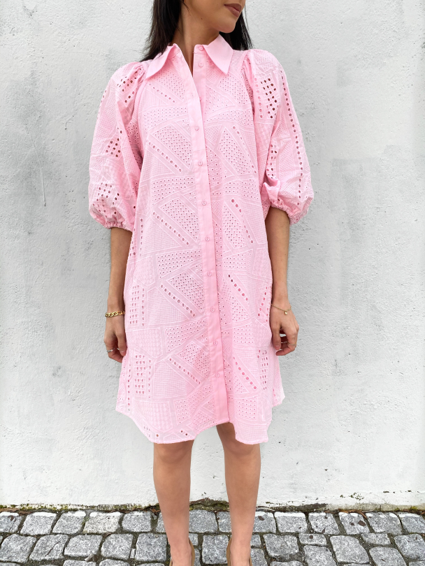 Sado 3/4 Shirt Dress - Roseate Spoonbill - Image 1
