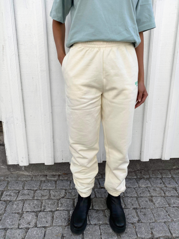 Mimi Sweatpants Small Print - Winter White - Image 1