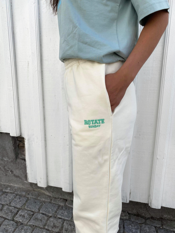 Mimi Sweatpants Small Print - Winter White - Image 5