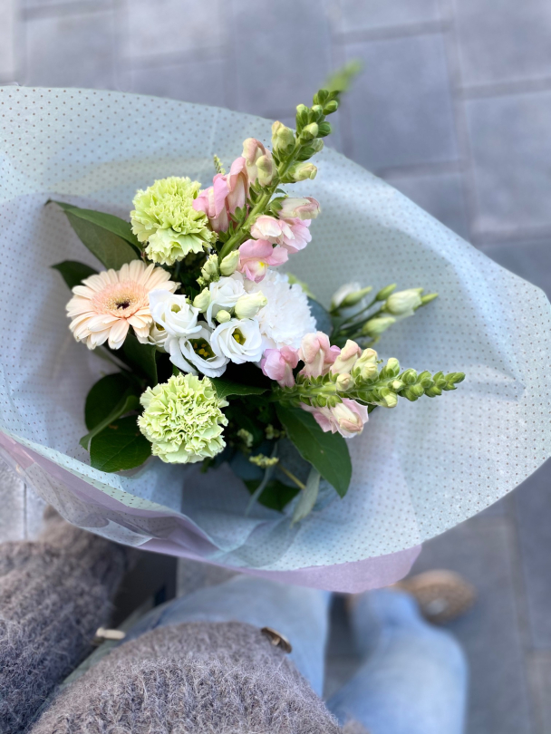 Liten & Lys bukett  - Image 1