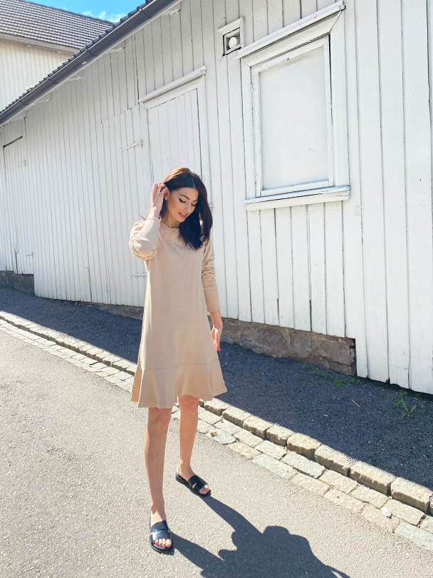 Kjersti Dress Beige  - Image 2