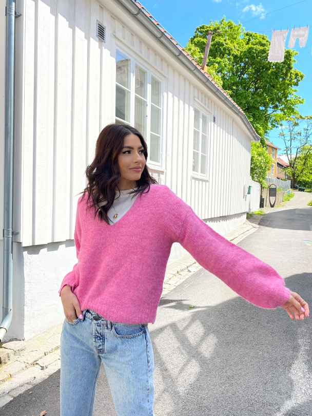 Philippa Pullover- Apricot Brandy/Pink - Image 3