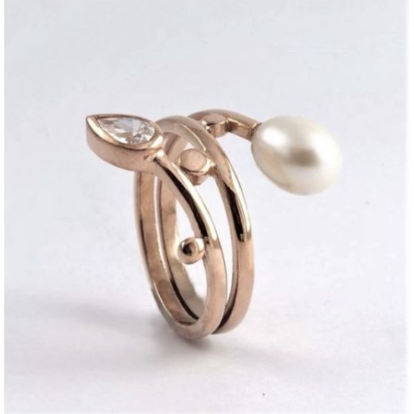 Rose Gold Resting Tulip - Ring