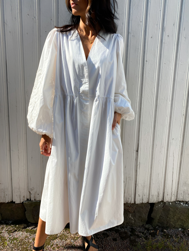 Where i belong dress - white  - Image 1