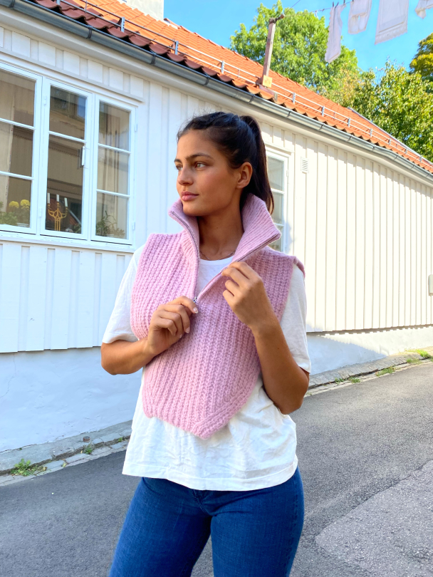 Odda Neckwarmer  - Image 2
