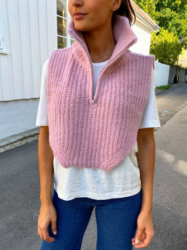 Odda Neckwarmer  - Image 1