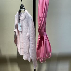 Lulu Knit O-Neck Light Pink