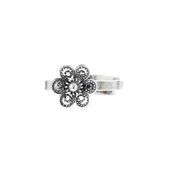 Ring, filigran. 