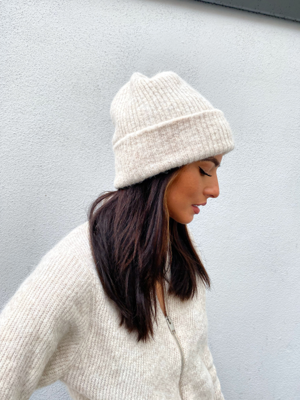 Linna - Mia Knit Beanie - Sandshell - Image 1