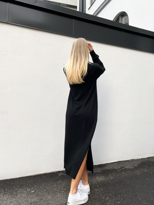 Mac Hoodie Dress INH - Black  - Image 4