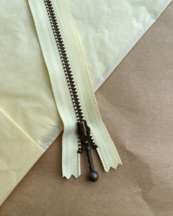 Glidelås til Honey clutch 17 cm Citronfromage