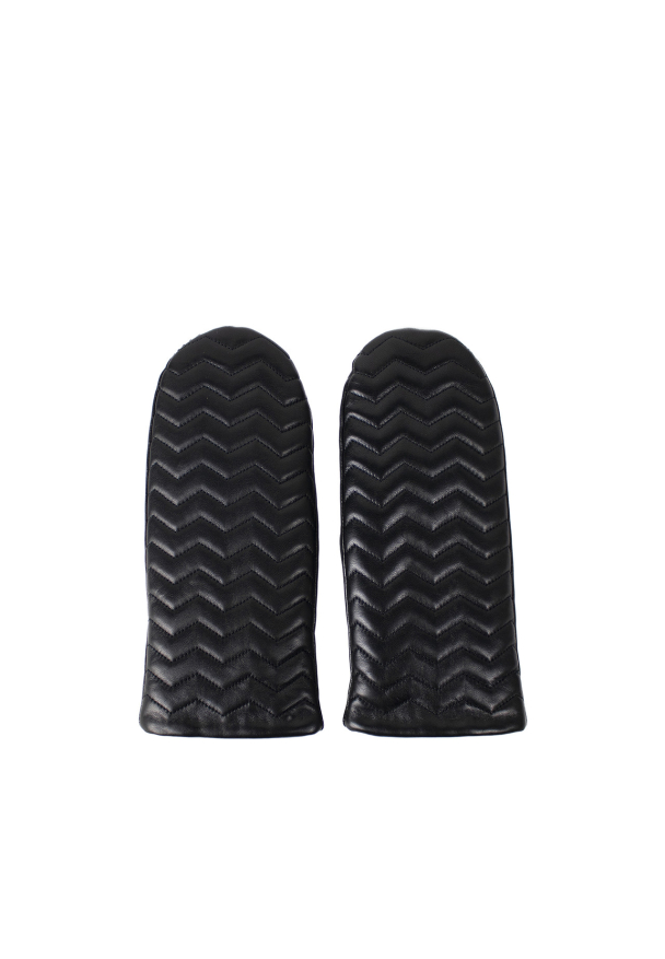 Cylle Mittens In Black  - Image 2