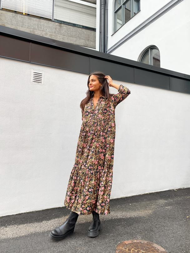 Delicate Button Down Dress - Flora  - Image 3