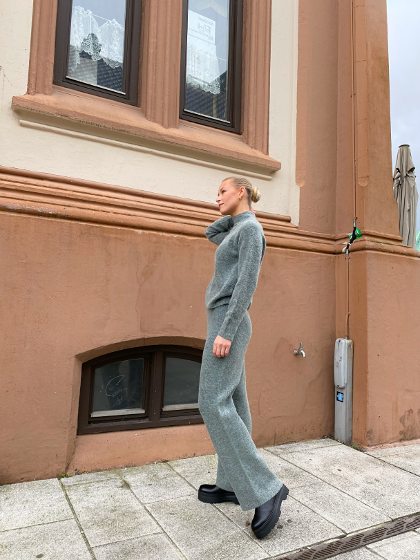 Nina Knit Pant - Balsam green/ Stormy Sea  - Image 3