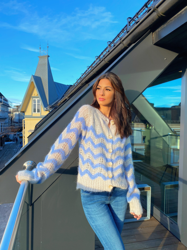 Juliette Knit Cardigan - Brunnera Blue  - Image 4
