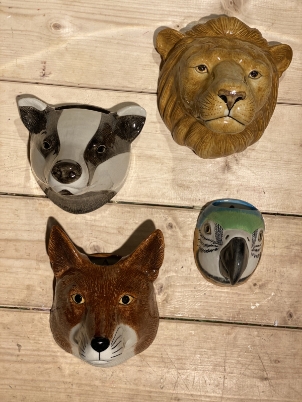 Grevling veggvase fra - Quail Ceramics - Image 2