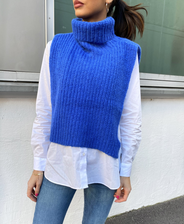 Havlette Neckwarmer - Royal Blue  - Image 1