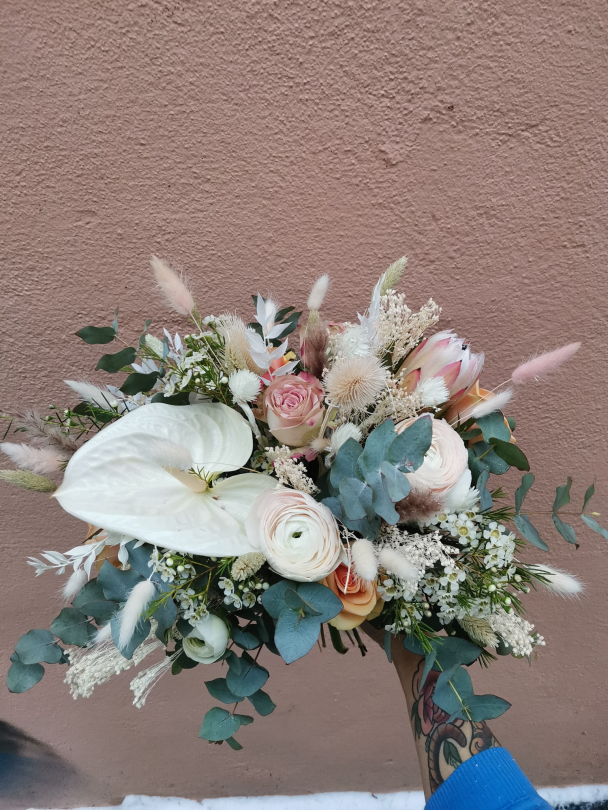 Lys kjærlighetsbukett - Image 1