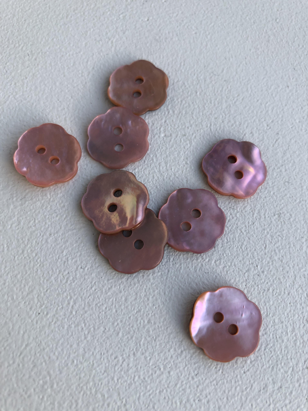 Knapp - Rosa perlemor - 15mm Blomst