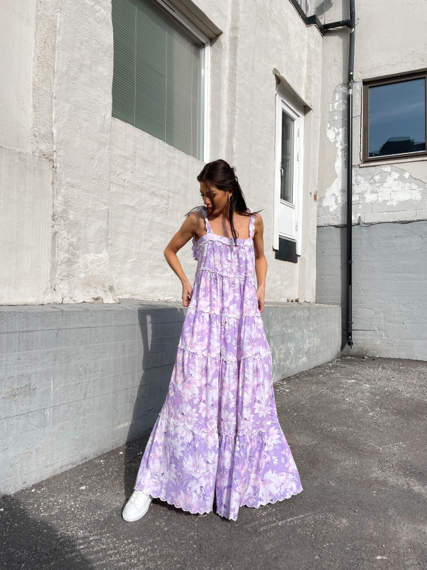 Peachy Dress Lavender Garden - Image 9