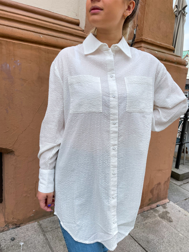 Swatia Oversize shirt - Star White  - Image 1