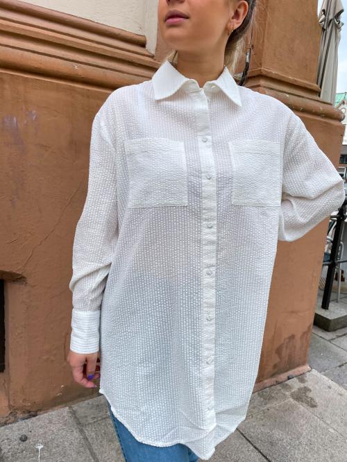 Swatia Oversize shirt - Star White 