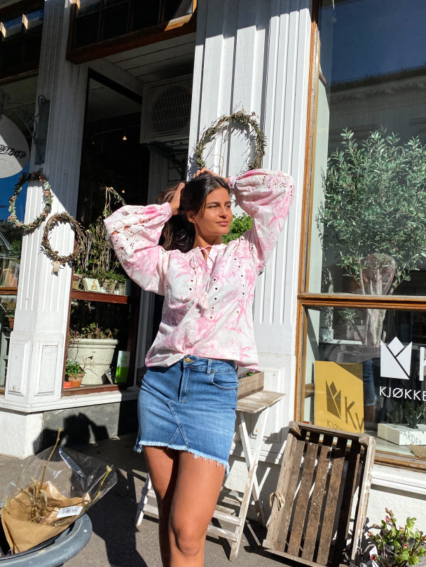 Delphine Blouse - Pink Garden   - Image 6