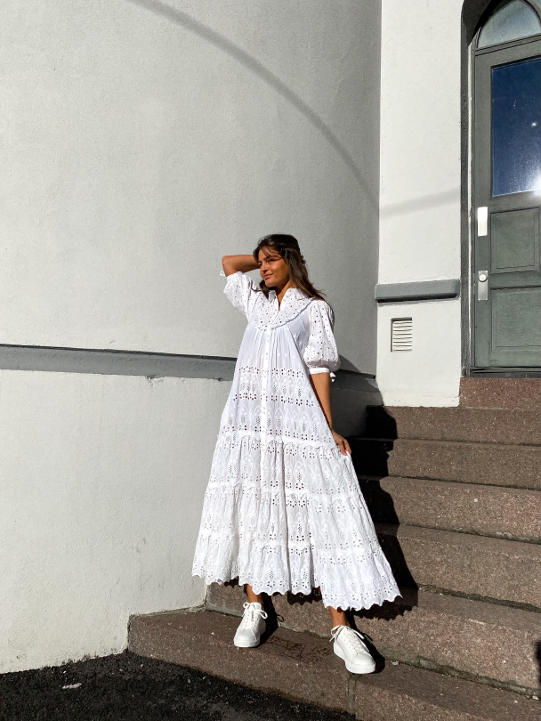 Broderie Anglaise Midi Dress - White - Image 5