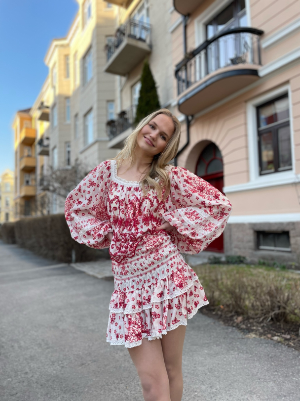 Broderie Anglaise Skirt Red Flowers  - Image 2